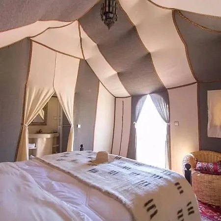 Sunshine Luxury Desert Camp Merzouga Habitación foto